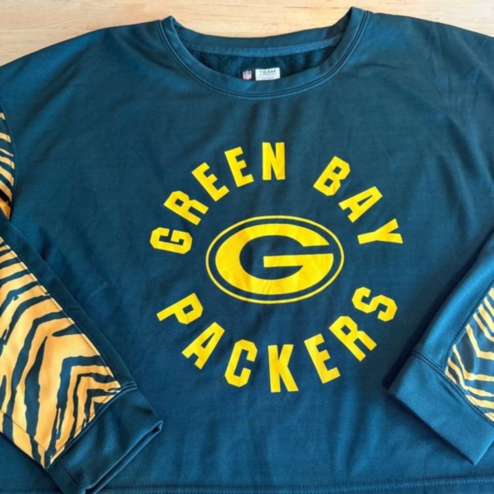 Zubaz Green Bay Packers Womens Long Sleeve Tiger Stripe Sleeve Crop Top L - Picture 2 of 5
